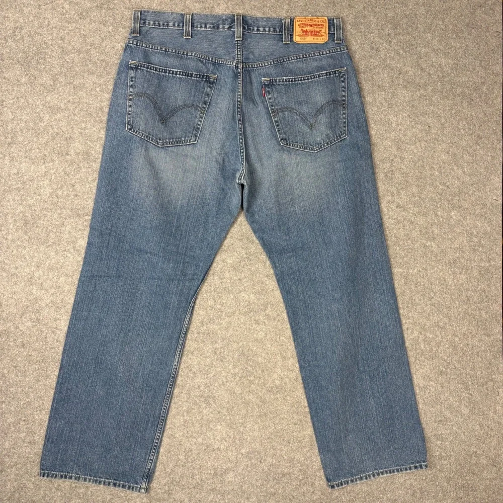 Levis 559 Relaxed Straight Jeans Mens 38x32 Blue Medium Wash Denim Pants